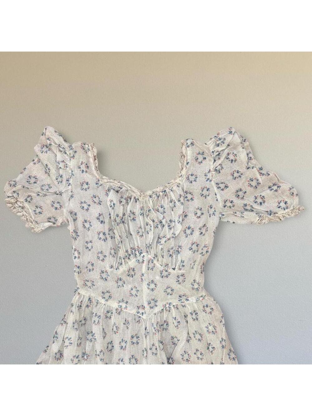 SOLD Vintage 70s milkmaid peasant dress Sz. XS - Picture 4 of 8